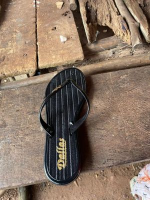 30pairs Ivory Slippers (Plastic)